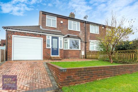 6 Deepdale Avenue, Royton, Oldham, OL2 6XD
