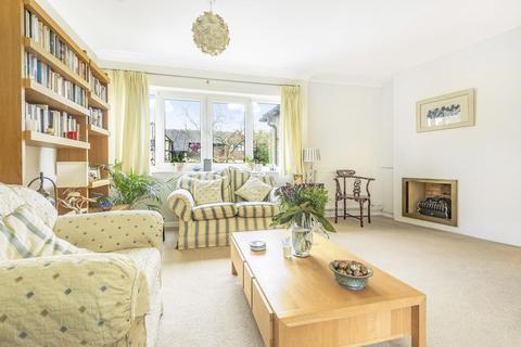 20 Riverside Drive, Esher, KT10 8PG