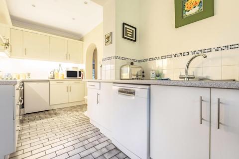 20 Riverside Drive, Esher, KT10 8PG