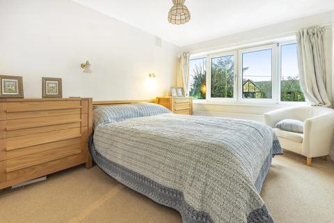 20 Riverside Drive, Esher, KT10 8PG