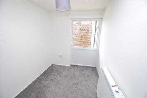 2 bedroom flat for sale, Cornflower Drive, Springfield, Chelmsford