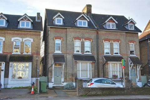 Flat B, 362 Lee High Road, London, SE12 8RS