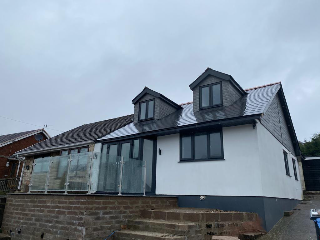 Meadow Crescent, Scwrfa, Tredegar 3 bed semidetached house £240,000