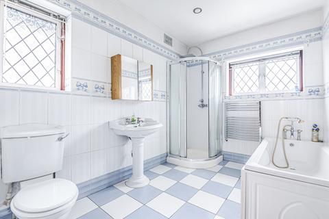 34 Dobell Road, London, SE9 1HE
