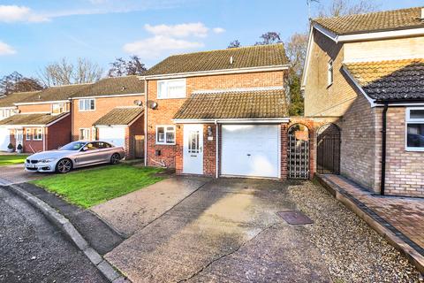 11 Canons Close, Thetford, IP24 3PW