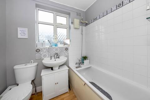 4 Glassmill Lane, Bromley, BR2 0EJ