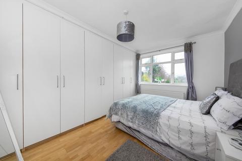 4 Glassmill Lane, Bromley, BR2 0EJ