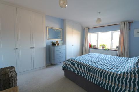 19 Beaumont Road, Purley, CR8 2EJ