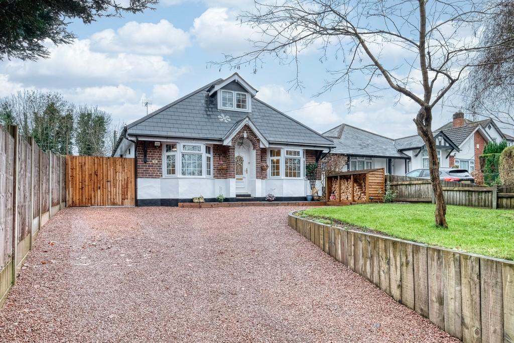 Finstall Road, Finstall, Bromsgrove... 3 bed detached bungalow £375,000
