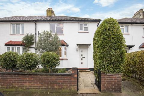 2 Bicester Road, Richmond, TW9 4QL
