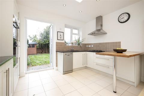 2 Bicester Road, Richmond, TW9 4QL