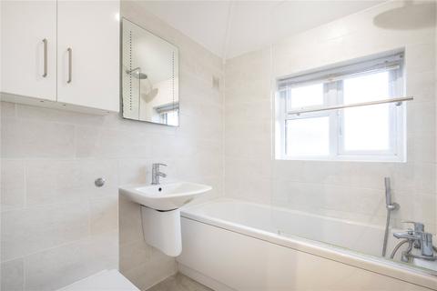 2 Bicester Road, Richmond, TW9 4QL