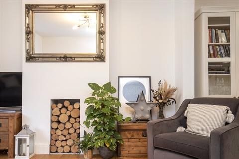 2 Bicester Road, Richmond, TW9 4QL