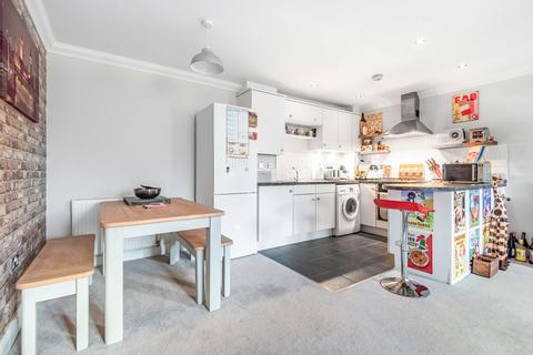 2 Edwards Close, Kings Worthy, Winchester, SO23 7HX