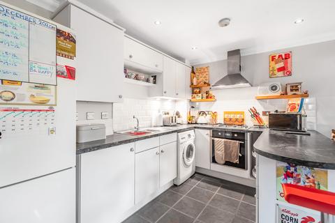 2 Edwards Close, Kings Worthy, Winchester, SO23 7HX