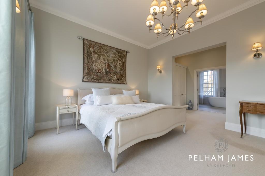 Principal suite