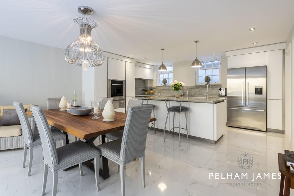 Kitchen diner