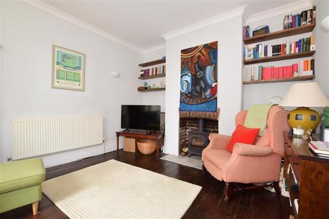 6 Headcorn Road, Staplehurst, Tonbridge, TN12 0BT