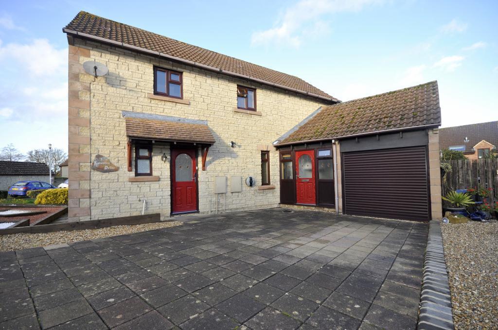 Lavender Drive, Calne, Wiltshire... 4 bed detached house £350,000