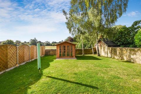 Lea House Meadow Drive, Fewcott, Bicester, OX27 7PS