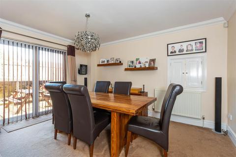 Lea House Meadow Drive, Fewcott, Bicester, OX27 7PS