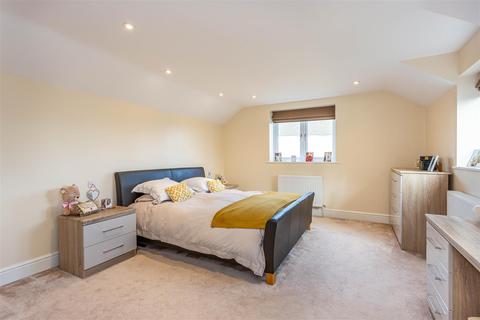 Lea House Meadow Drive, Fewcott, Bicester, OX27 7PS