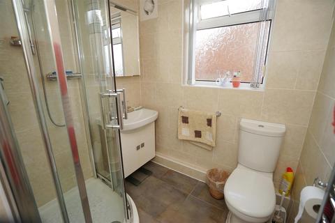 70 Ainse Road, Blackrod, Bolton, BL6 5HA