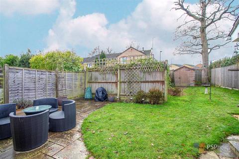 119 Beech Hill, Haywards Heath, RH16 3TS