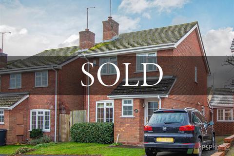 119 Beech Hill, Haywards Heath, RH16 3TS