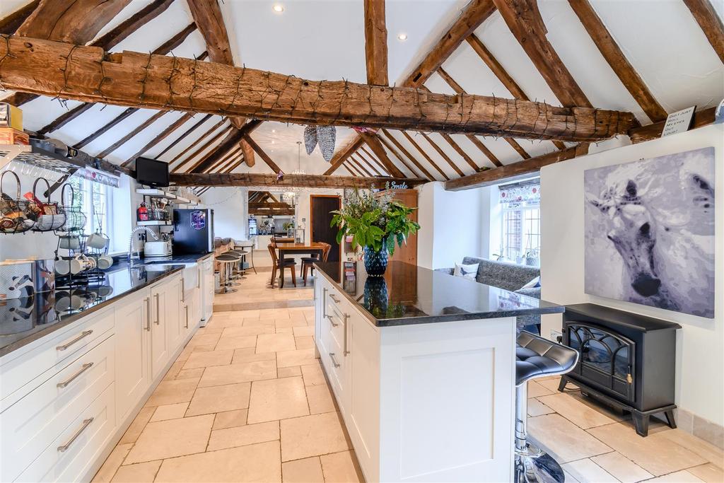 8447194-interior21.jpg