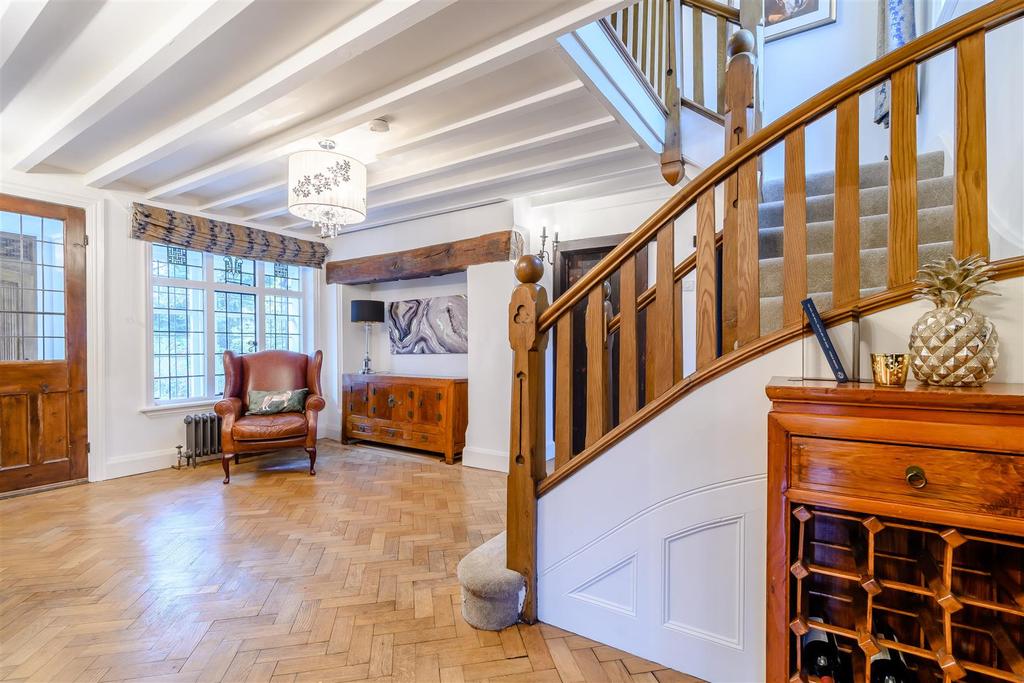 8447194-interior45.jpg