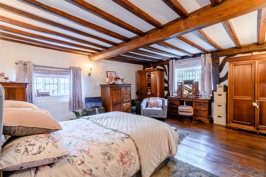8447194-interior28.jpg