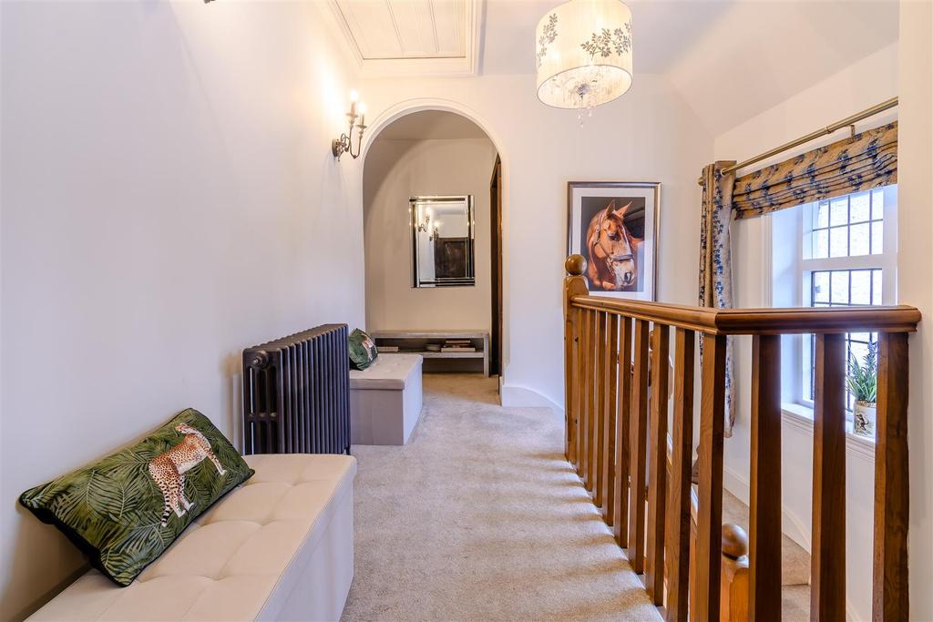 8447194-interior38.jpg