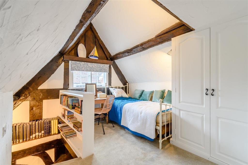 8447194-interior43.jpg