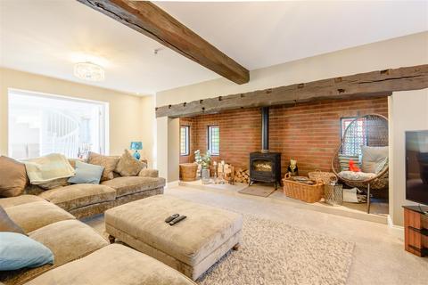 Seechem Lodge Icknield Street, Alvechurch, Birmingham, B48 7DS