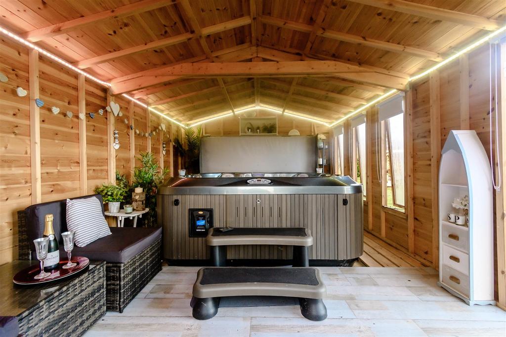 Hot Tub Cabin