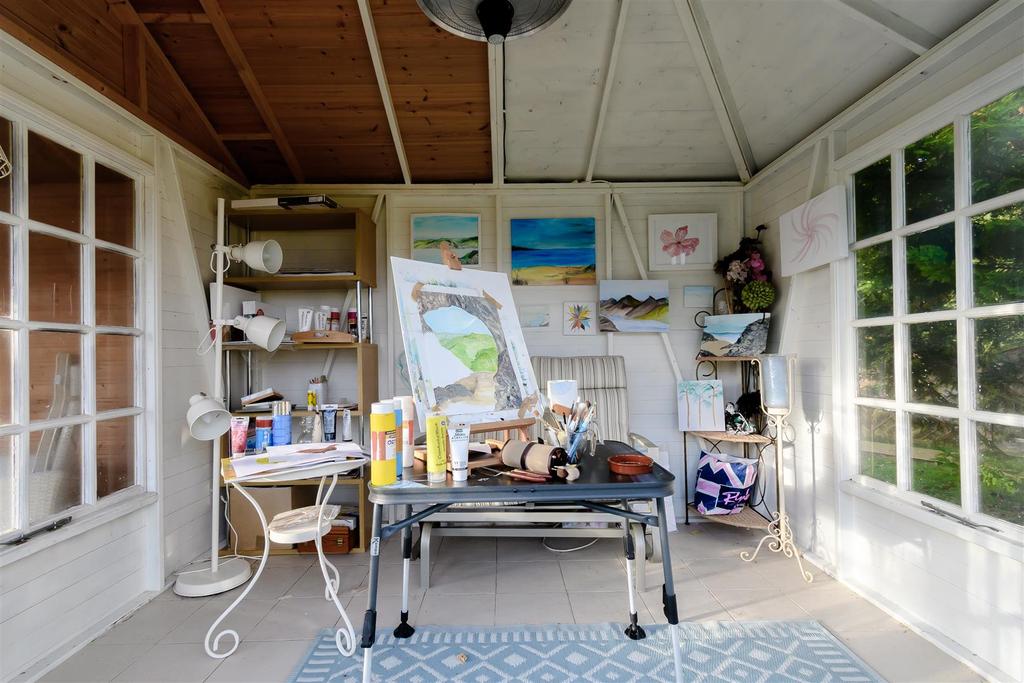 Summer House / Art Studio