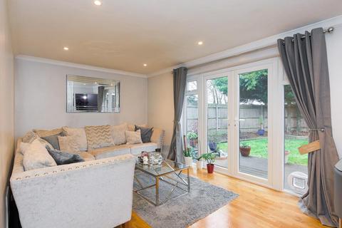 9 Larby Place, Epsom, KT17 1XP