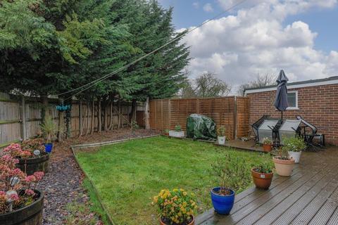 9 Larby Place, Epsom, KT17 1XP