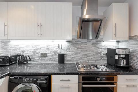 9 Larby Place, Epsom, KT17 1XP