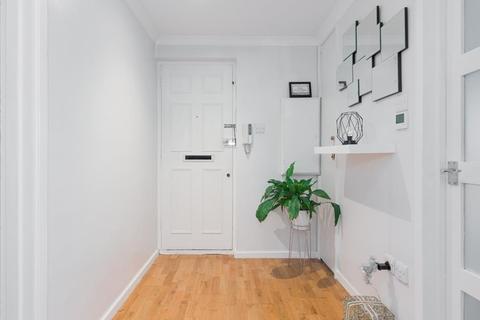 9 Larby Place, Epsom, KT17 1XP