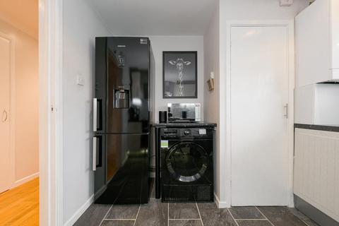 9 Larby Place, Epsom, KT17 1XP
