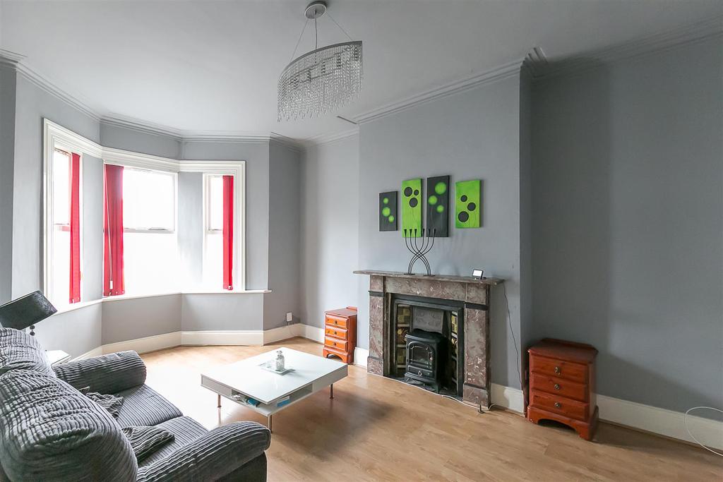 Sanderson Road, Jesmond, Newcastle... 5 bed end of terrace house £395,000