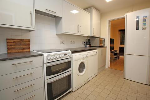 68 Basils Road, Stevenage, SG1 3PZ