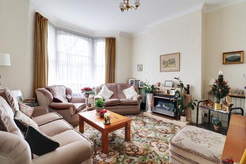 2 bedroom ground floor maisonette for sale - Trinity Road, Bowes Park, London, N22
