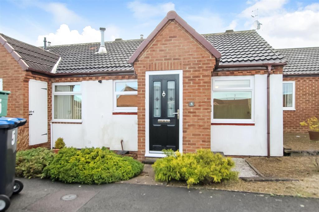 The Oaks, Woodham, Newton Aycliffe 1 bed terraced bungalow for sale £