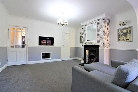 16 Thanet Gardens, Folkestone, CT19 6DF