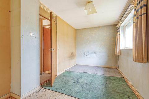 18 Greville Close, Guildford, GU2 8DW