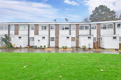 35 April Close, Horsham, RH12 2LL