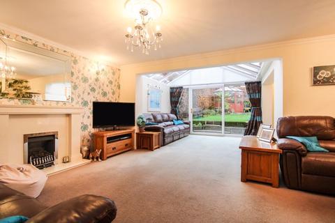 8 Coopers Close, Leek, ST13 8JL